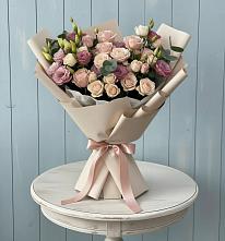 Букет цветов из:  Розы и Лизиантусы в Киселевске