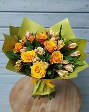 Букет цветов из:  Альстромерии и Розы в Киселевске