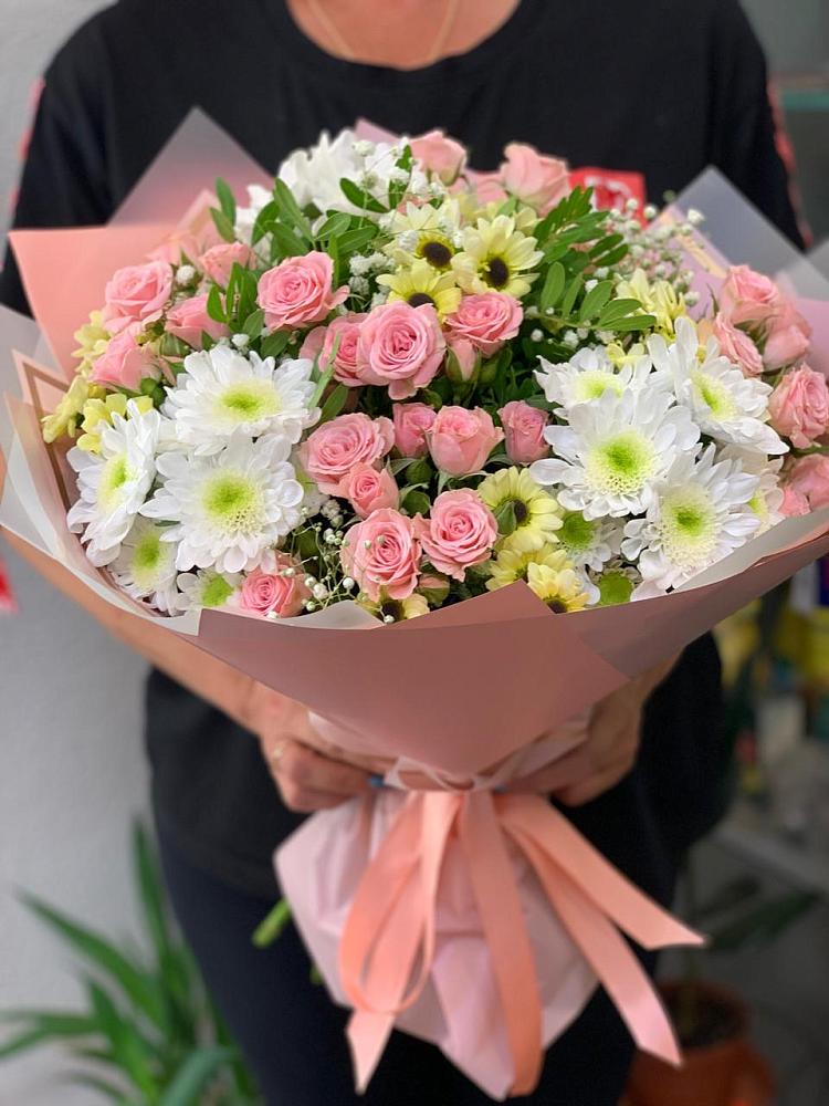 Букет цветов из: Розы и Хризантемы в Киселевске