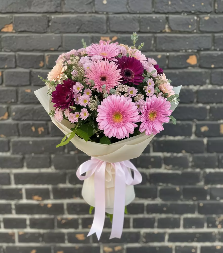 Букет цветов из: Герберы и Хризантемы в Киселевске