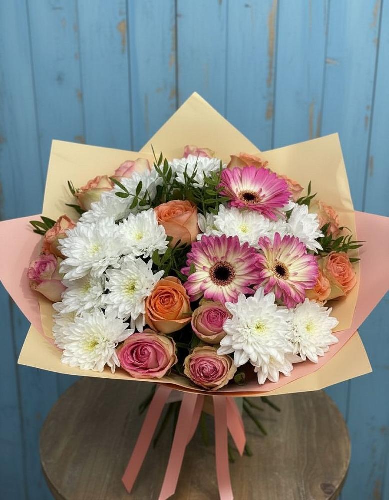 Букет цветов из: Розы, Герберы и Хризантемы в Киселевске