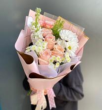 Букет цветов из:  Хризантемы и Розы в Киселевске